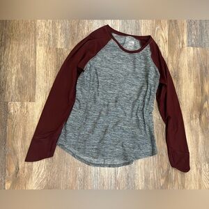 The North Face Women's Long Sleeve Gray and Maroon Tee